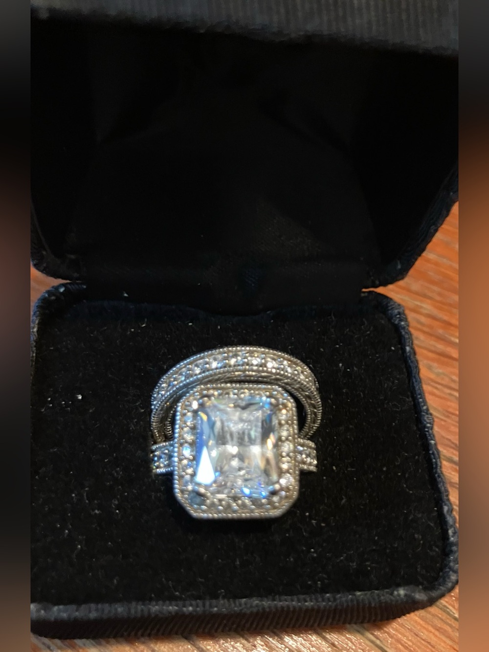 NEW Victoria Wieck Wedding Set